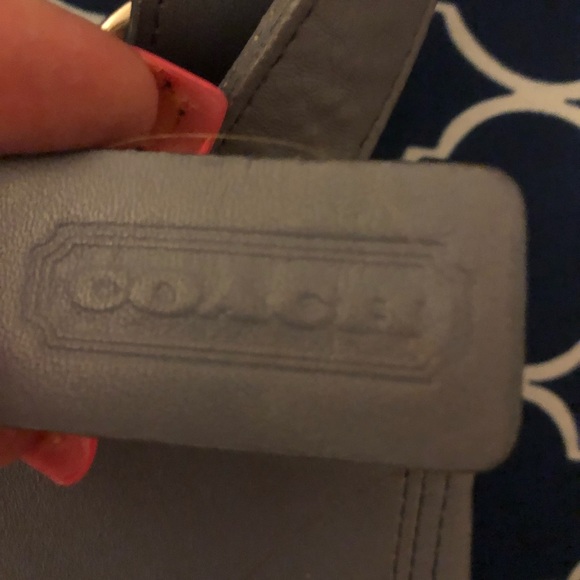 One vintage Coach crossbody, 2 Kate Spade purses, and A Pink Flamingo Cross body - Picture 5 of 12